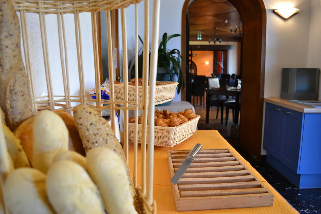 Hotel Restaurant Davat Brison-Saint-Innocent Exterior photo